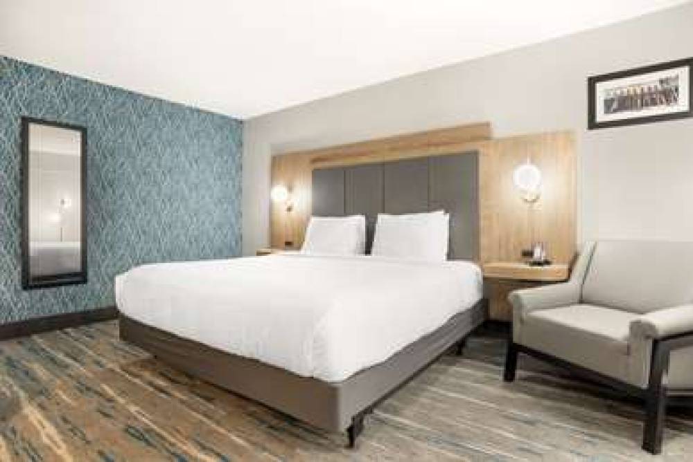 Best Western Plus Mobile Inn & Suites 6
