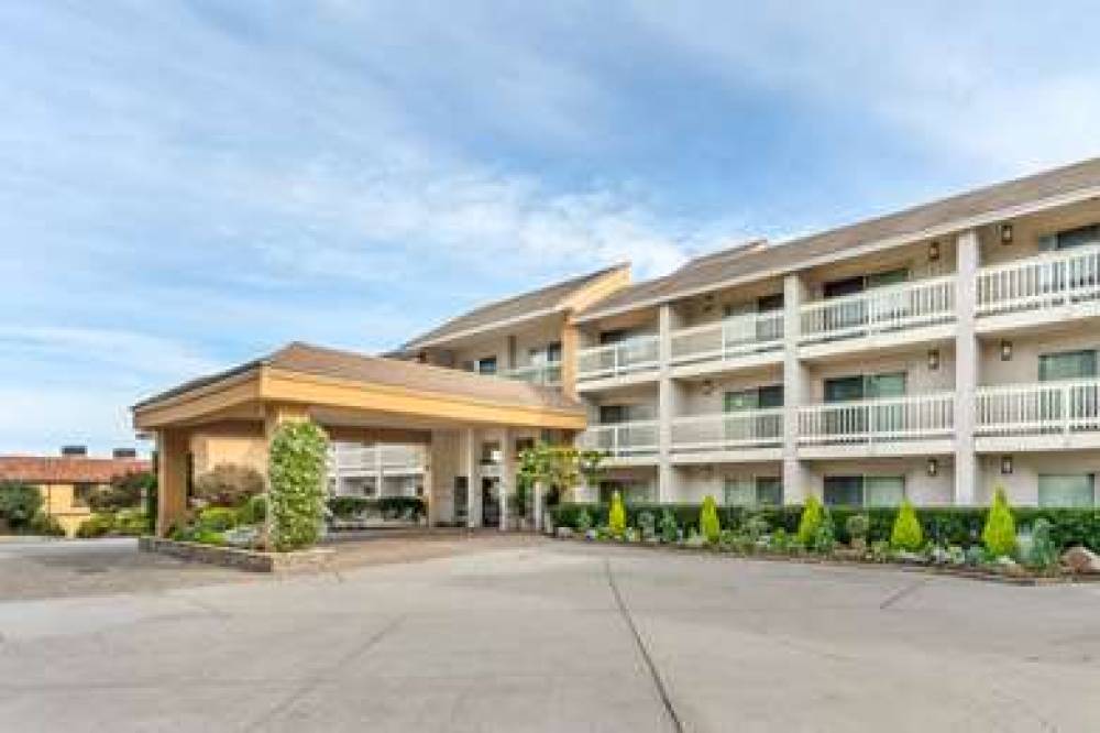 Best Western Plus Monterey Inn