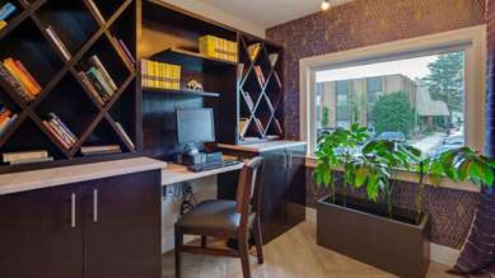 Best Western Plus Murray Hill Hotel And Suites 5