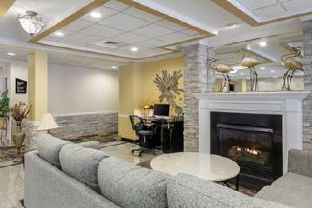Best Western Plus New England Inn & Suites 5