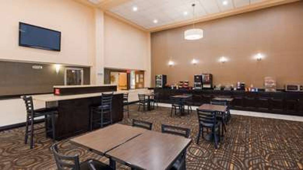 Best Western Plus Newark/Christiana Inn 8