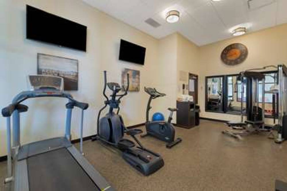 Best Western Plus North Platte Inn & Suites 10