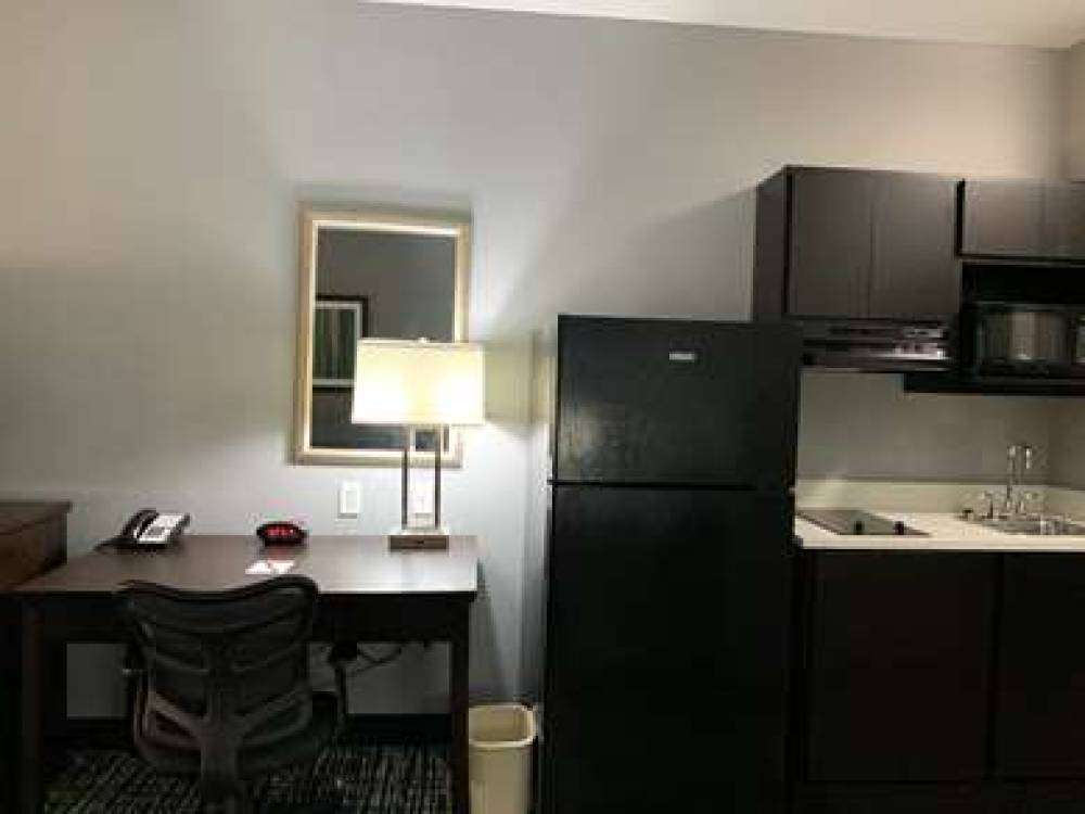 Best Western Plus Olive Branch Hotel & Suites 4