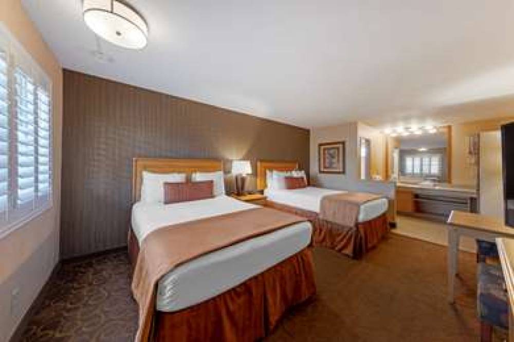 Best Western Plus Pavilions 9