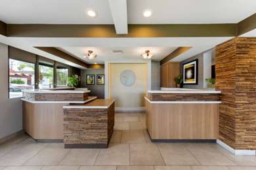Best Western Plus Pavilions 3