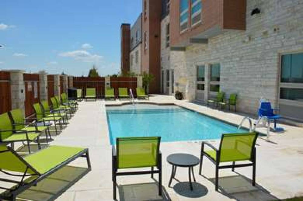 Best Western Plus Pflugerville Inn & Suites 2