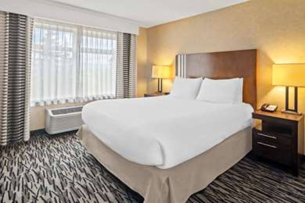 Best Western Plus Pitt Meadows Inn & Suites