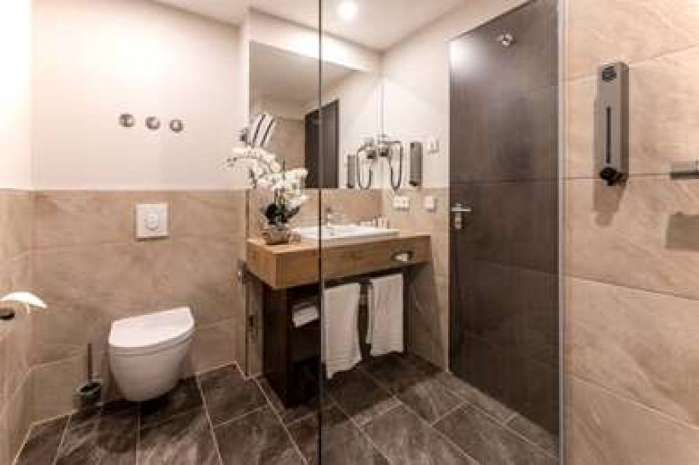 Best Western Plus Plaza Berlin Kurfuerstendamm 9