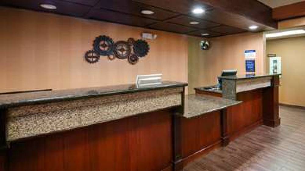 Best Western Plus Rama Inn & Suites 3
