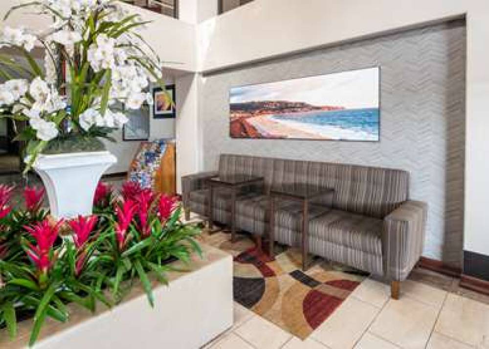 Best Western Plus Redondo Beach Inn 8