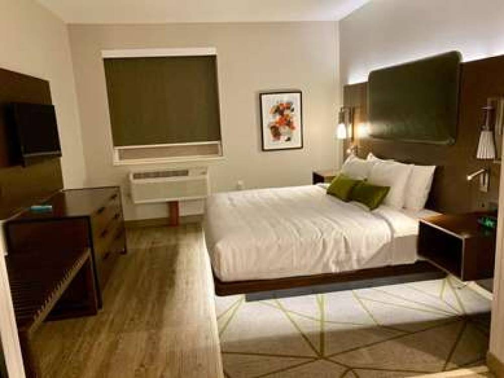 Best Western Plus Riata 8