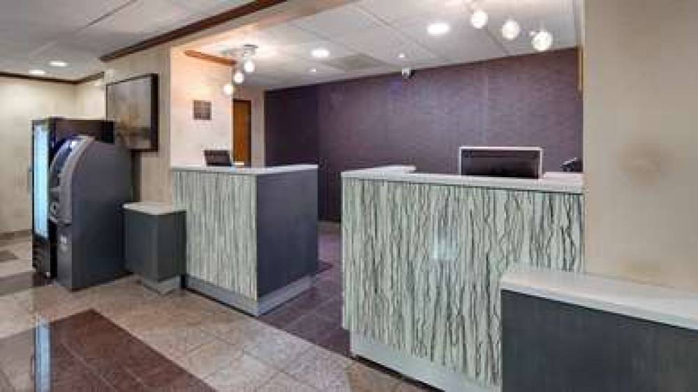 Best Western Plus Richmond Airport Hotel 3