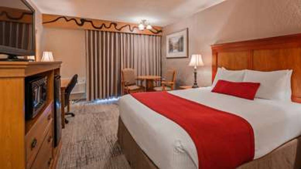Best Western Plus Rivershore Hotel 9