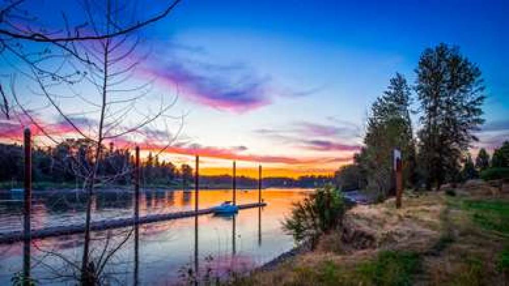 Best Western Plus Rivershore Hotel 3