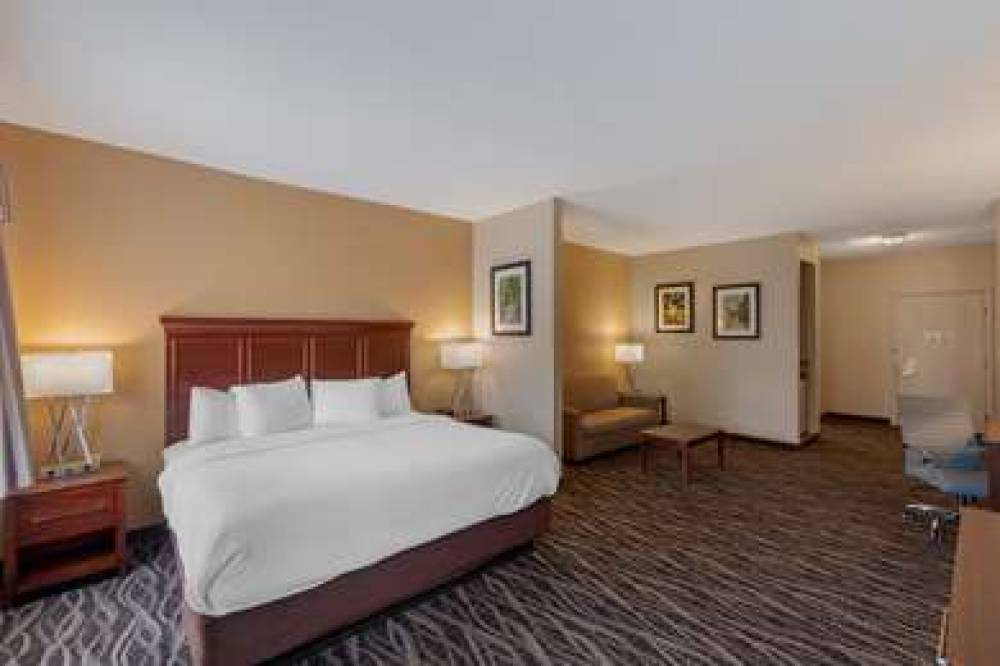 Best Western Plus Russellville Hotel & Suites 10