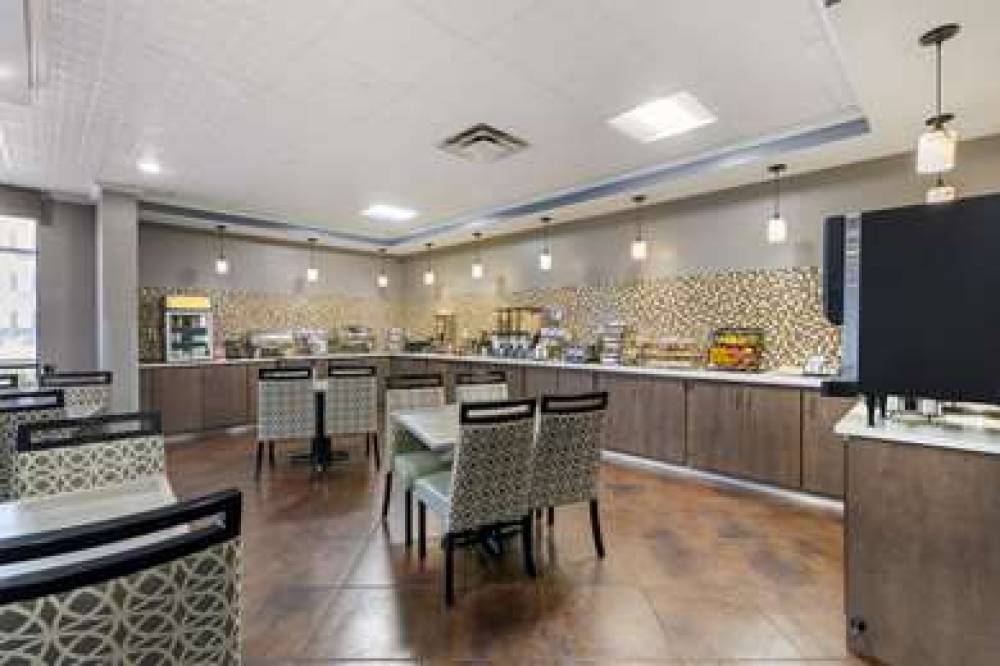 Best Western Plus Savannah Airport Inn & Suites 7