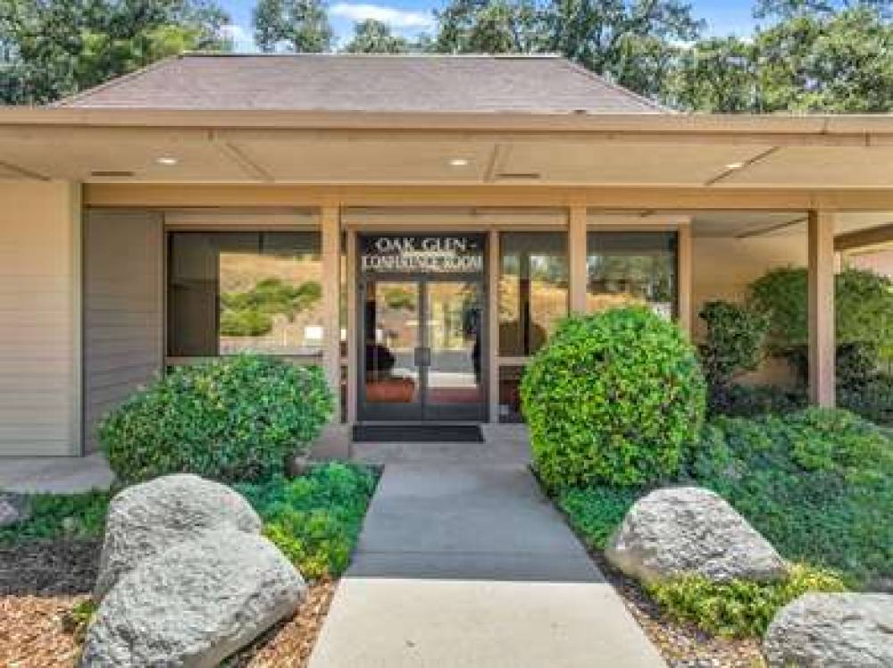 Best Western Plus Sonora Oaks Hotel & Conference Center 4