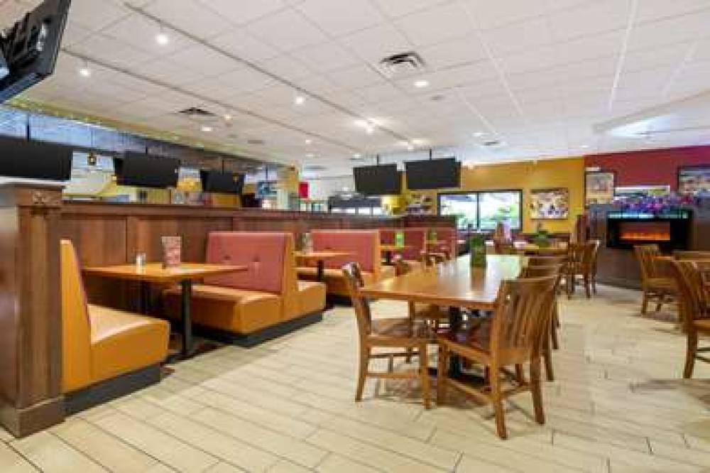 Best Western Plus St. Paul North/Shoreview 4