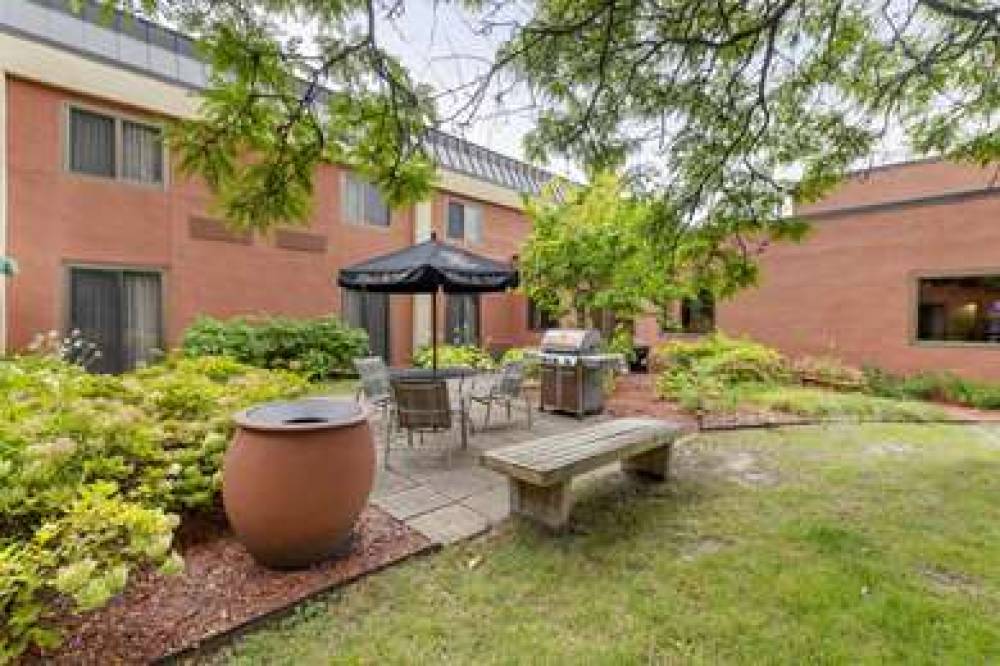 Best Western Plus St. Paul North/Shoreview 2