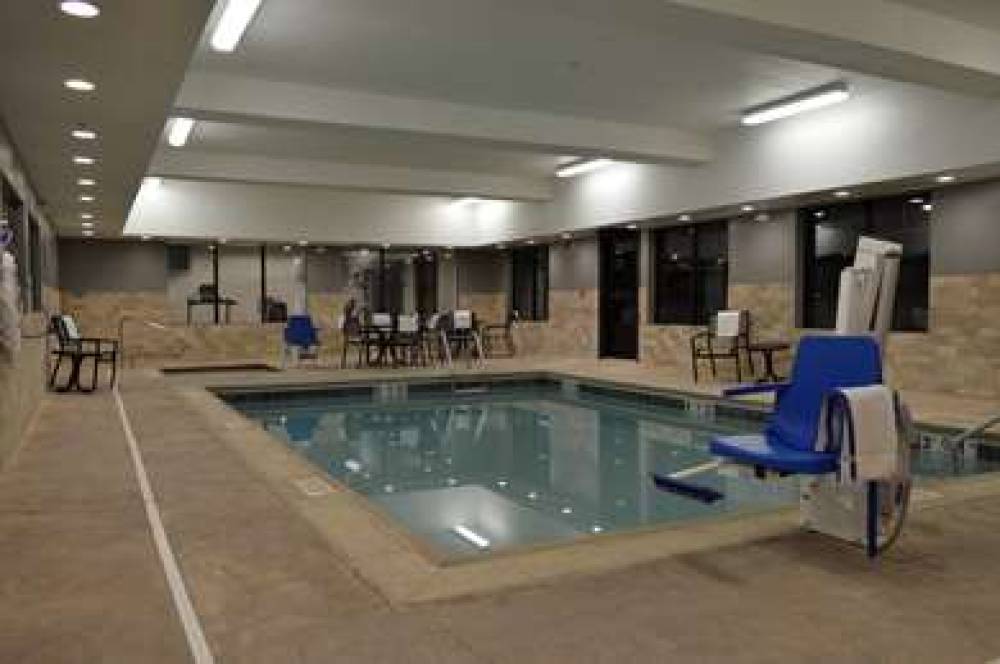 Best Western Plus Stevens County Inn 6