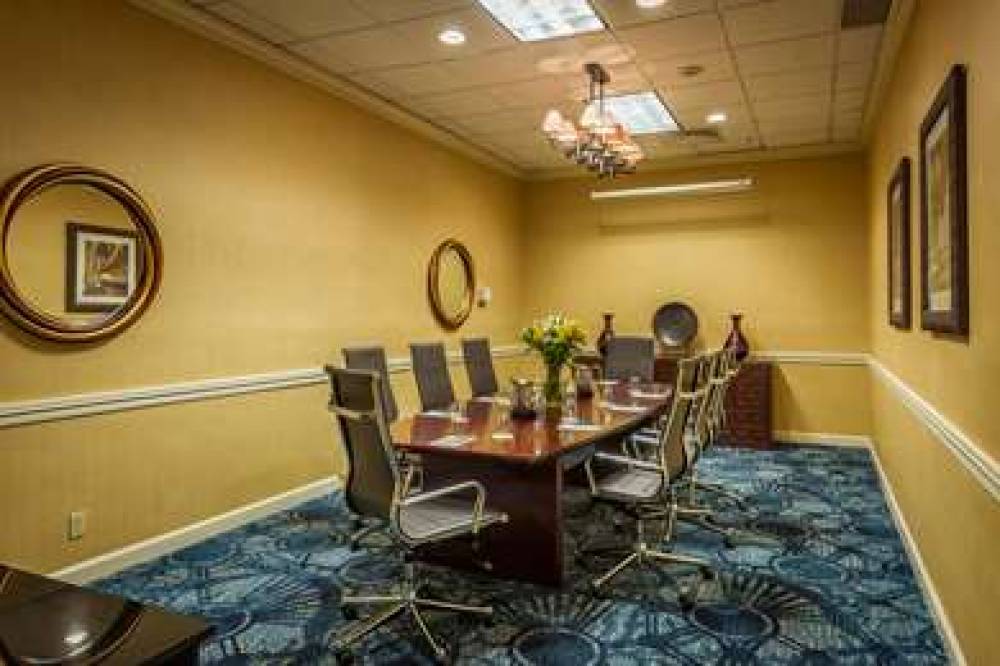 Best Western Plus Strongsville Cleveland 8