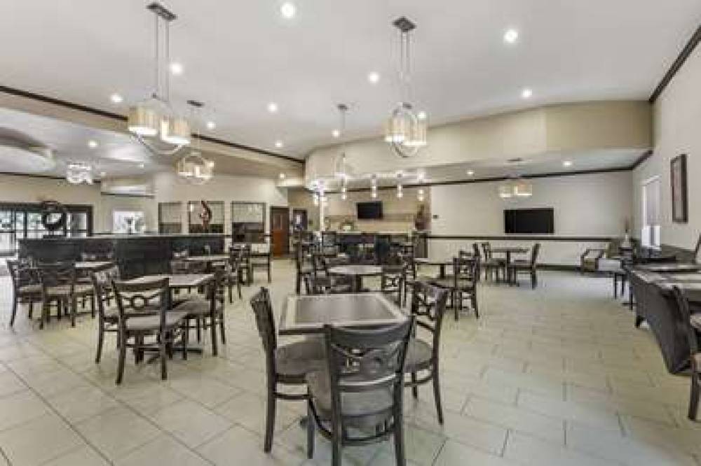 Best Western Plus Texoma Hotel & Suites 3