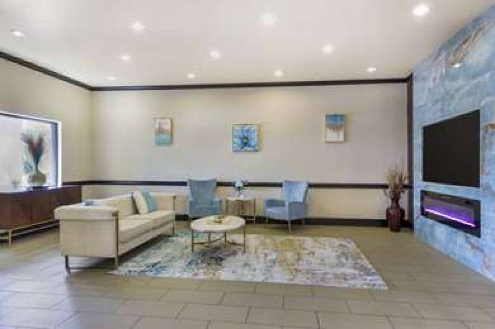Best Western Plus Texoma Hotel & Suites 6