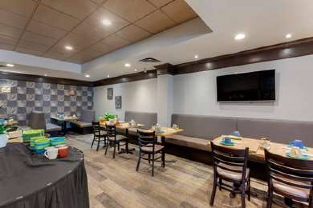 Best Western Plus Toronto Airport Hotel 7