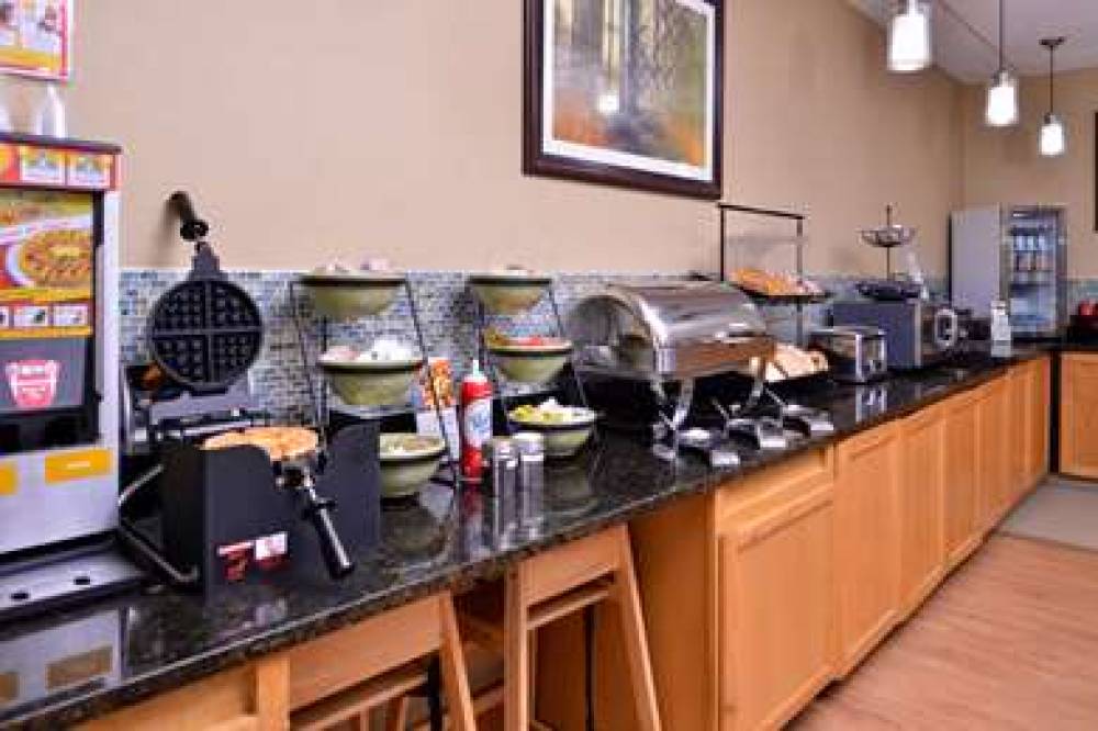 Best Western Plus University Inn 5