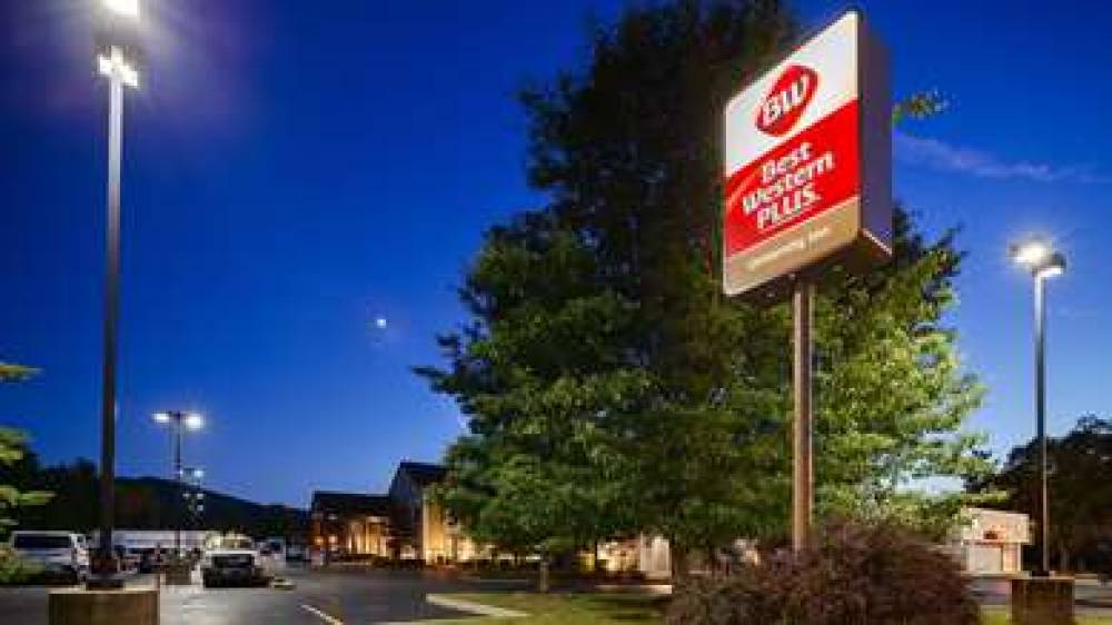 Best Western Plus University Inn 1