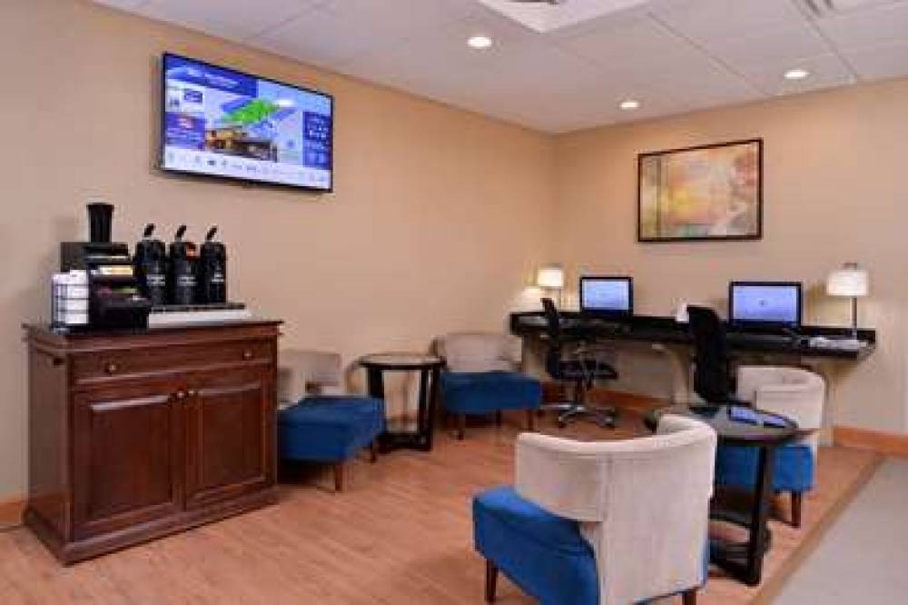 Best Western Plus University Inn 4