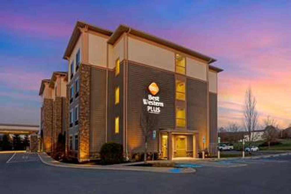 Best Western Plus University Park Inn & Suites 1