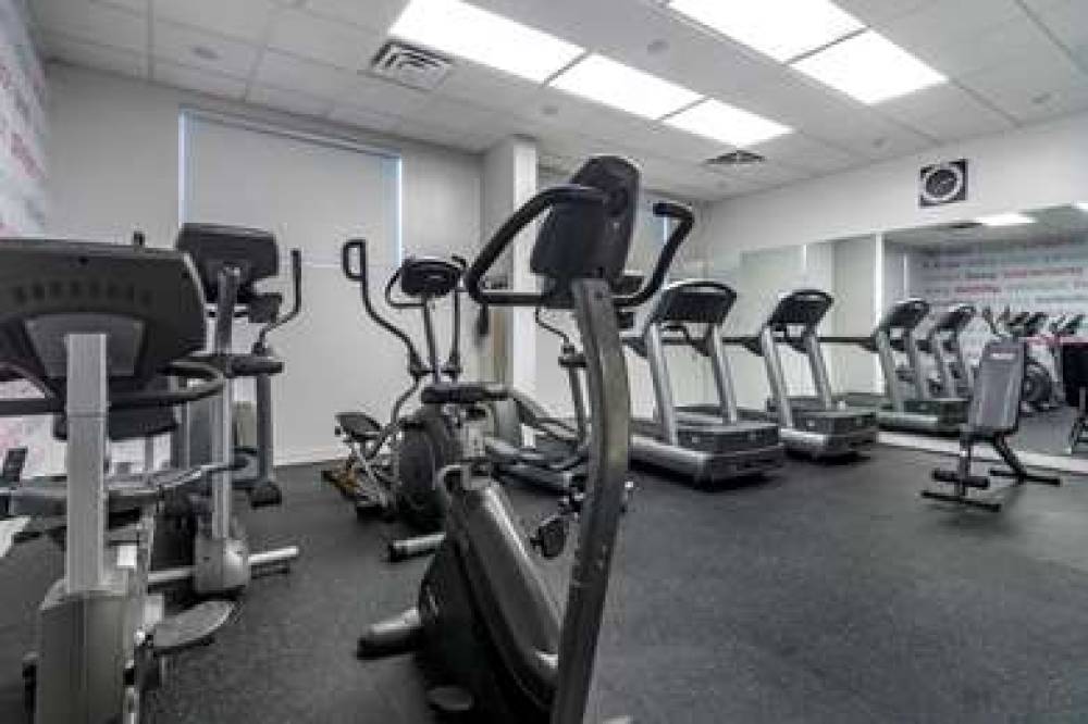 Best Western Plus Vancouver Airport Hotel 6