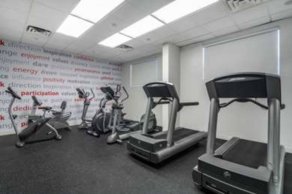 Best Western Plus Vancouver Airport Hotel 5