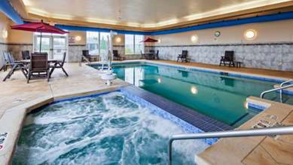 Best Western Plus Wausau-Rothschild Hotel 2