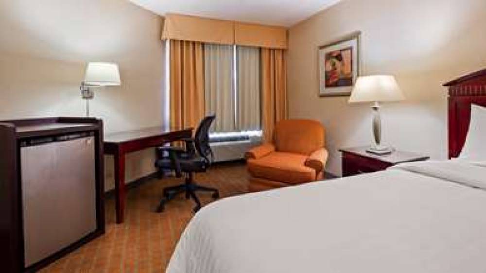 Best Western Plus West Covina Inn 7