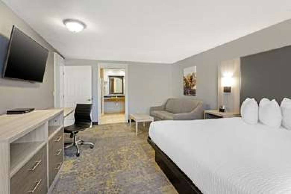 Best Western Plus Weston Inn 10