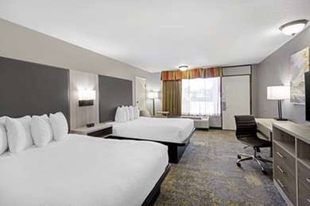 Best Western Plus Weston Inn 8