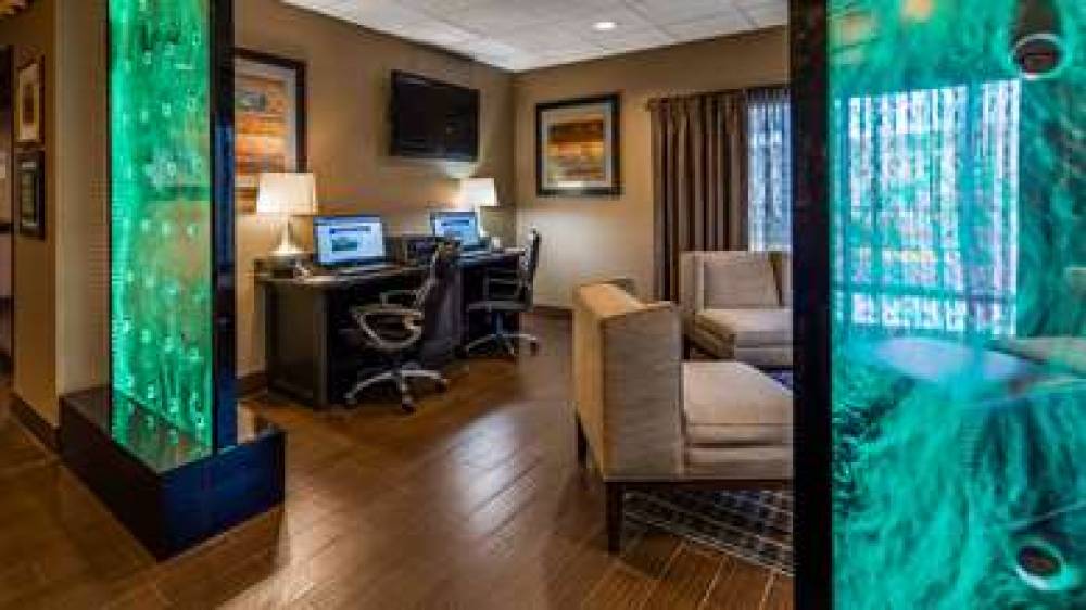 Best Western Plus Wichita West Airport Inn 5