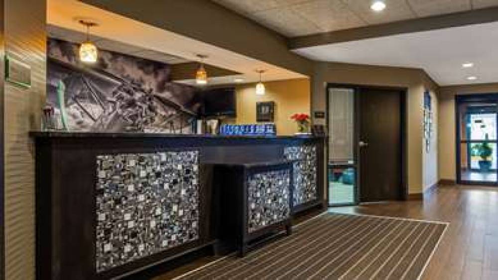 Best Western Plus Wichita West Airport Inn 3