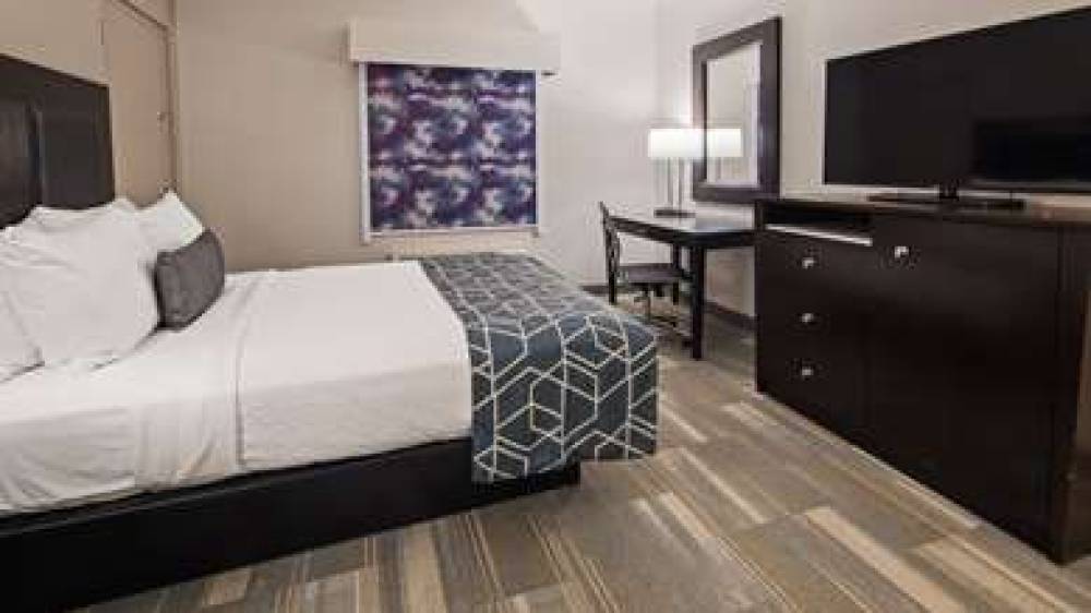 Best Western Plus Wilkes Barre-Scranton Airport Hotel 4
