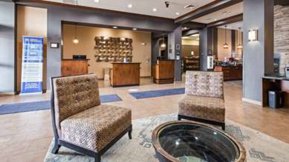 Best Western Plus Williston Hotel & Suites 6