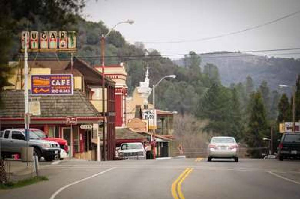 Best Western Plus Yosemite Way Station Motel 10