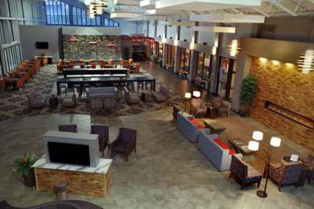 Best Western Premier Alton-St. Louis Area Hotel 10