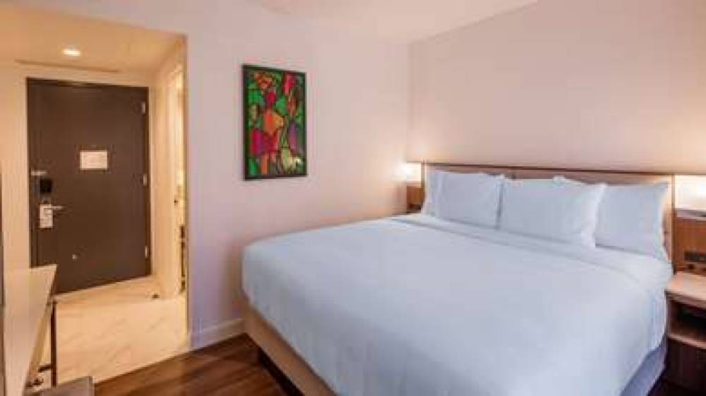 Best Western Premier Empire State Hotel 6