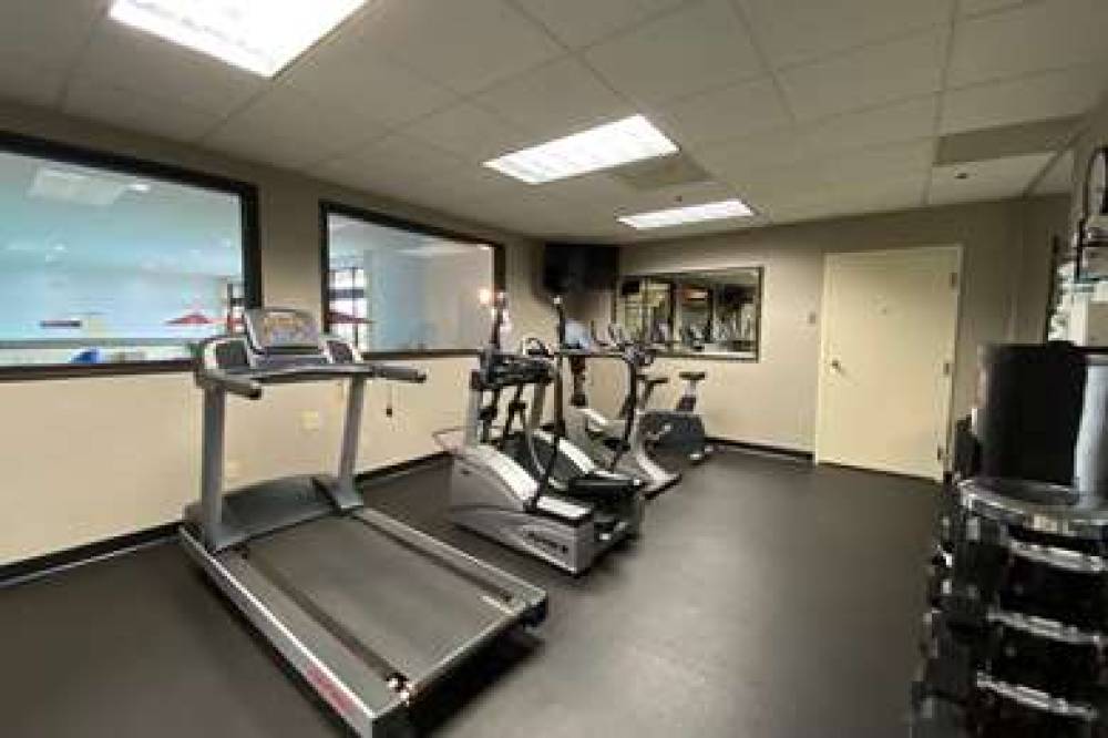 WYNDHAM BURNSVILLE NICOLLET INN 6