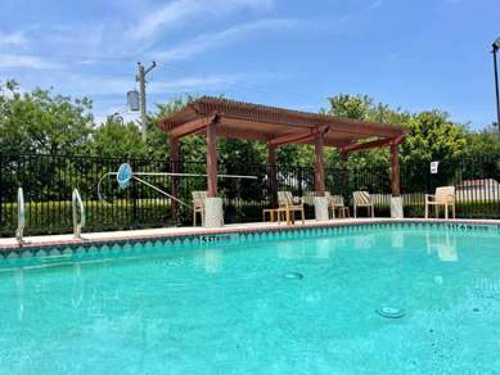 Best Western Roanoke Inn & Suites 3
