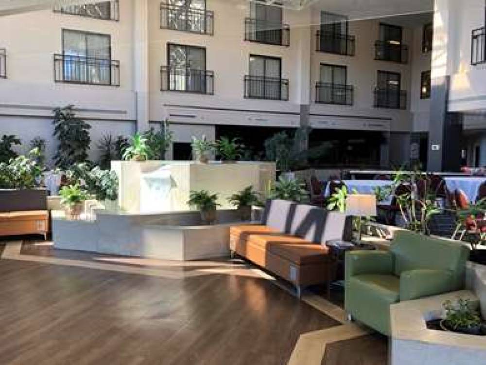 Best Western Royal Plaza Hotel & Trade Center