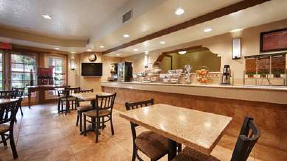 Best Western San Dimas Hotel & Suites 10