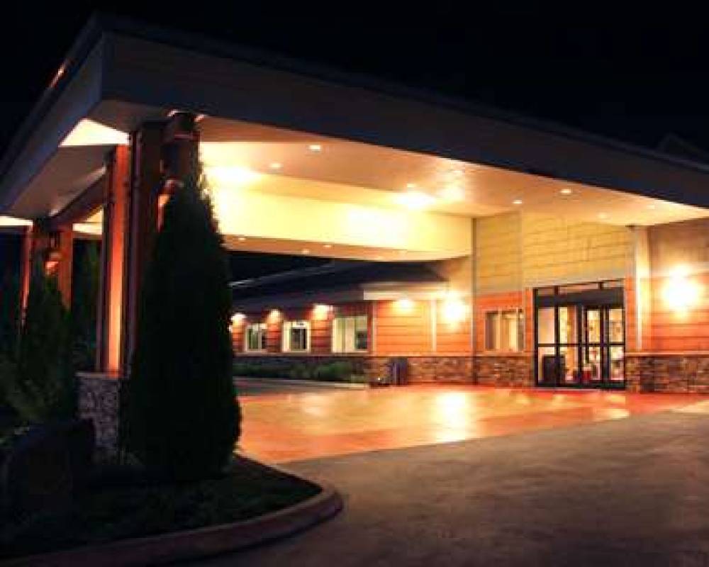 Best Western Snowcap Lodge 1